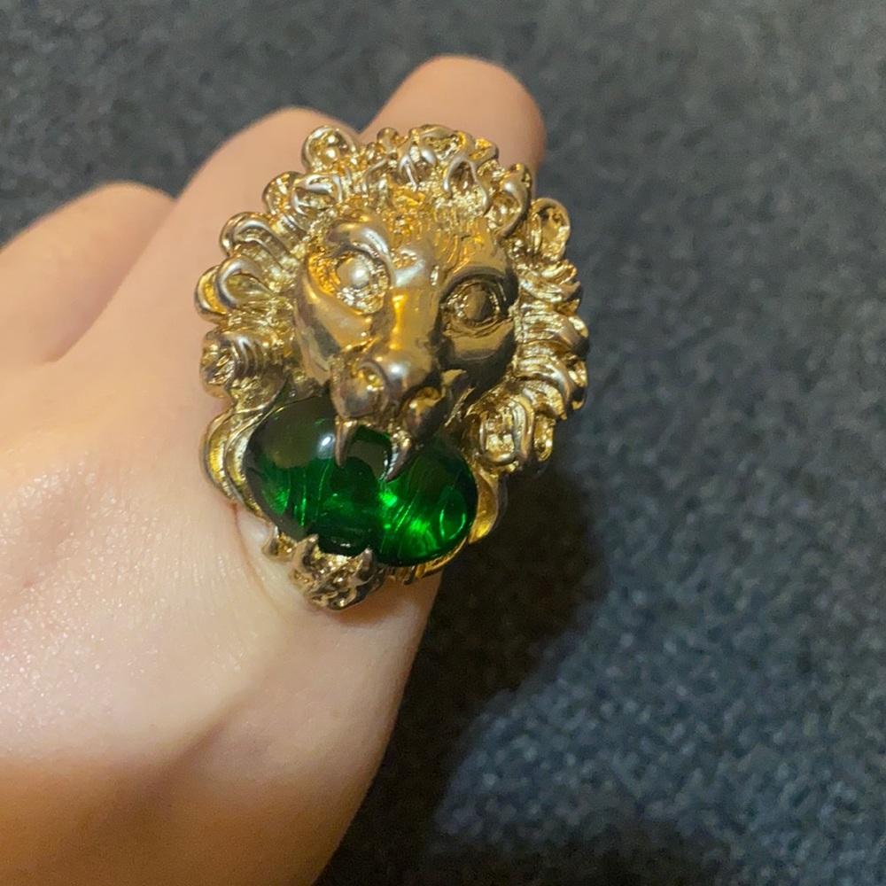 Gucci Gold and Green Lion Ring